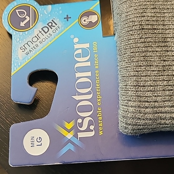 Isotoner touchscreen SmartDri gloves - Picture 2 of 11